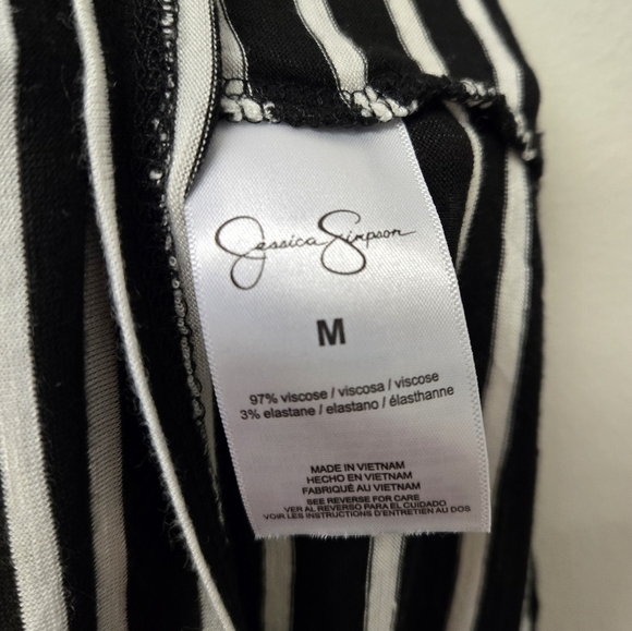 Jessica Simpson Rule Breaker Cold Shoulder Top Black Stripes M - Picture 7 of 8